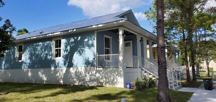 Building Photo - 604 Trabue Ave