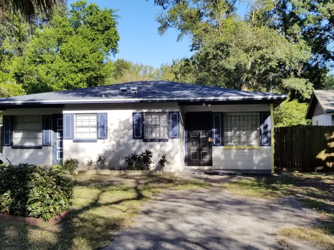Primary Photo - 9613 N 11th St