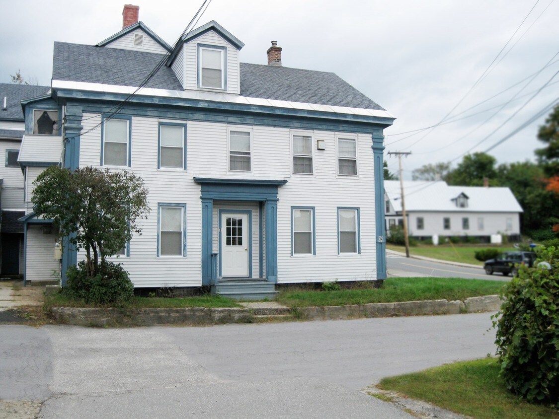 Building Photo - 12 Spring St