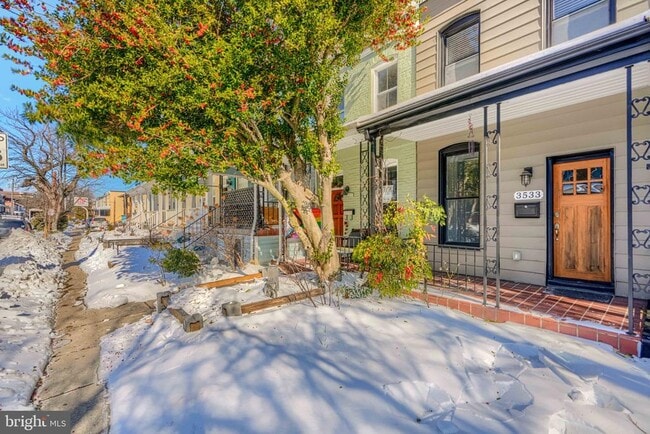 Building Photo - 3533 Keswick Rd