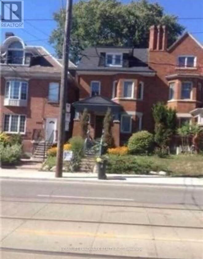 Primary Photo - 1492 King St W