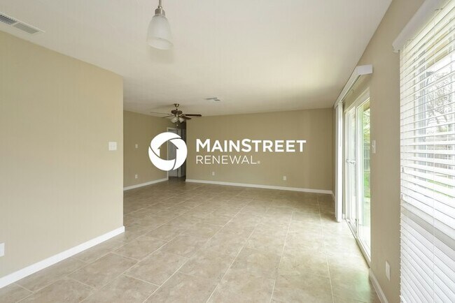 Foto del edificio - 3 Bedroom Pet-Friendly Home in San Antonio...
