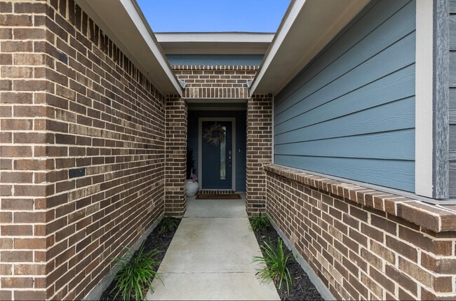 Building Photo - 1533 Frst Pk Dr