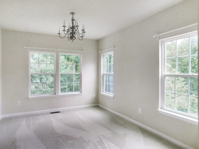 Foto del edificio - 14418 Lusby Ridge Rd