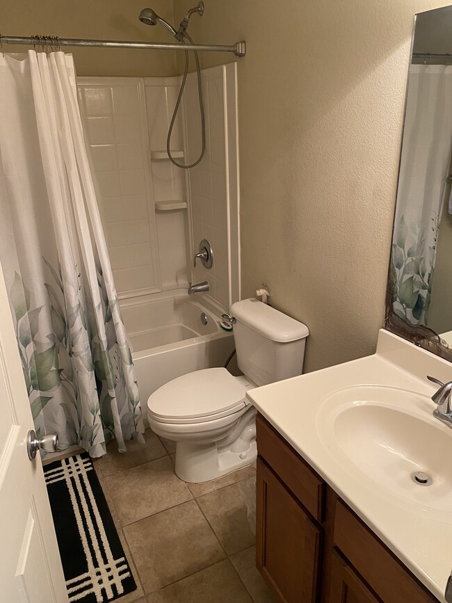 Building Photo - 313 San Rafael Dr