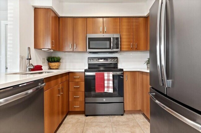 Building Photo - 1205 Crystal Way