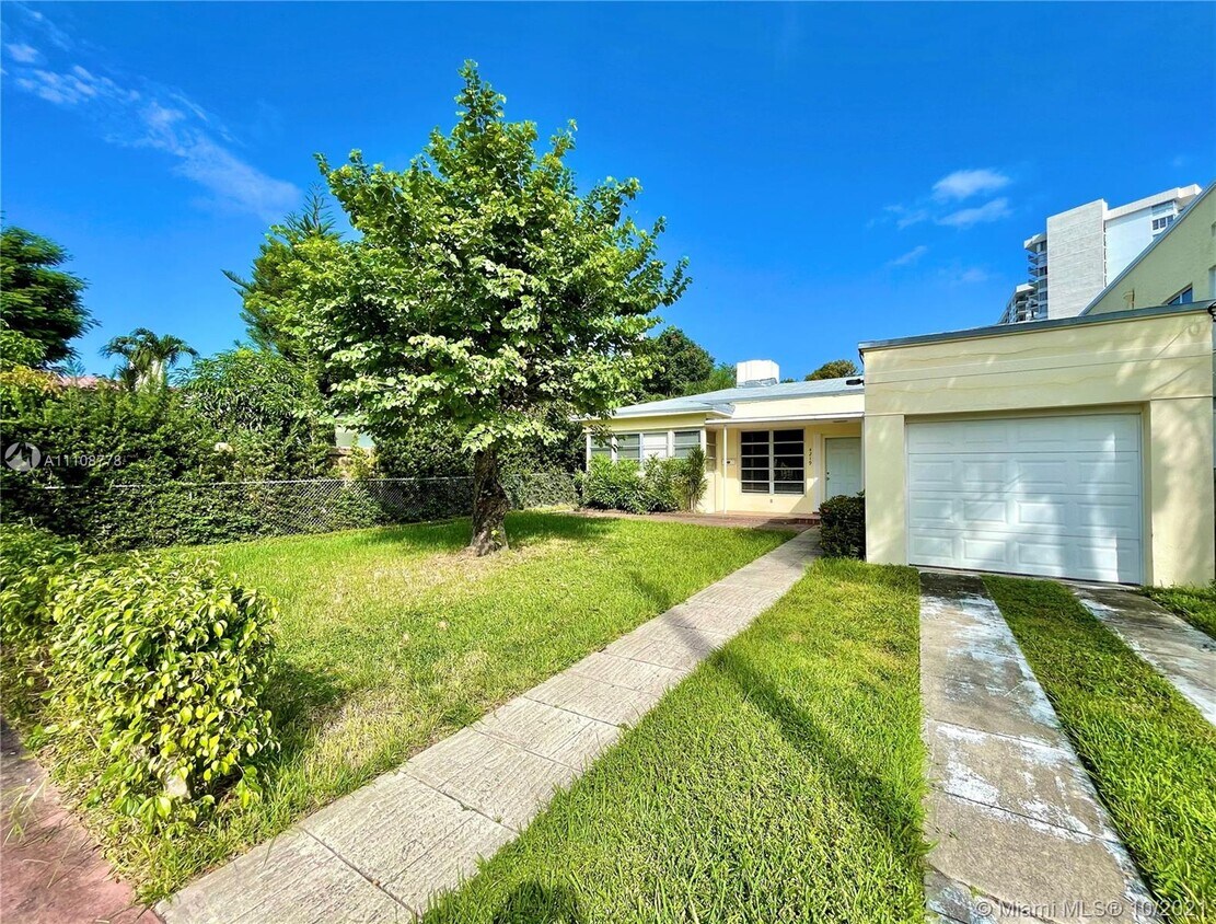 Primary Photo - 4219 Sheridan Ave