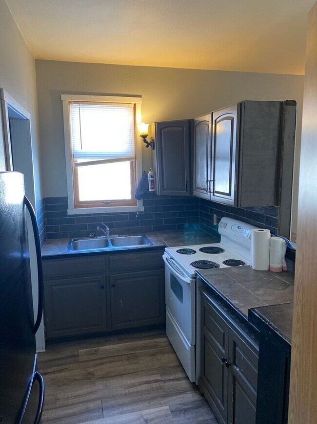 126 Main St W Unit 3, Waterville, MN 56096 Apartments in Waterville