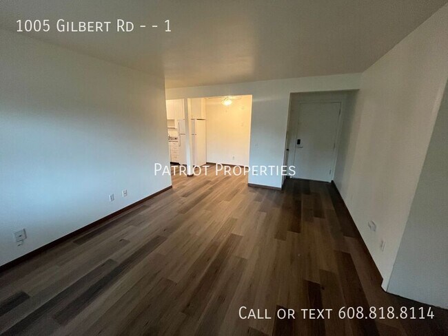 Foto del edificio - 1005 Gilbert Rd
