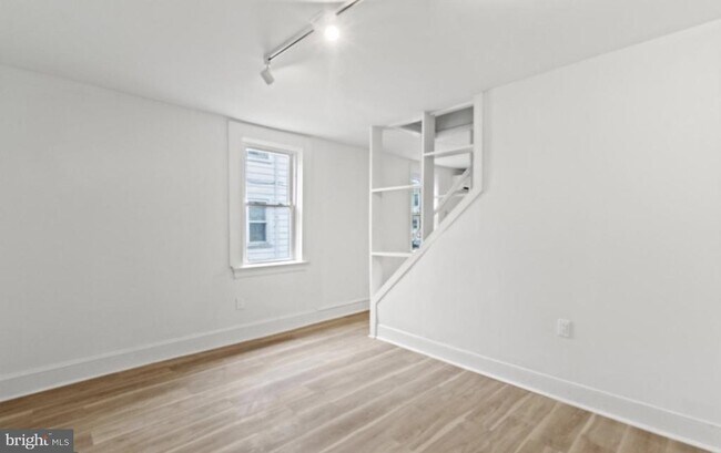 Foto del edificio - 715 E Haverford Rd
