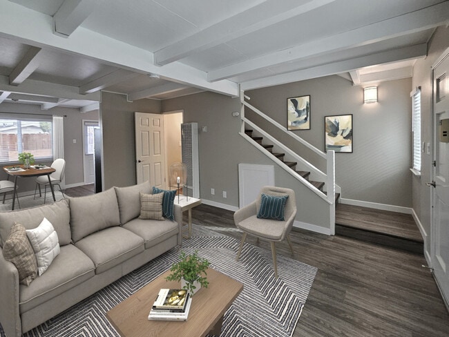 Building Photo - Santa Lucia Townhomes