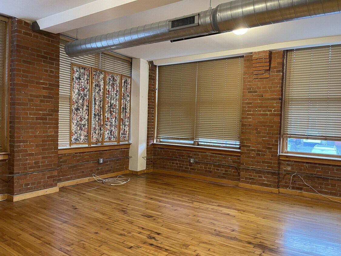 Foto del edificio - 325 Lafayette St