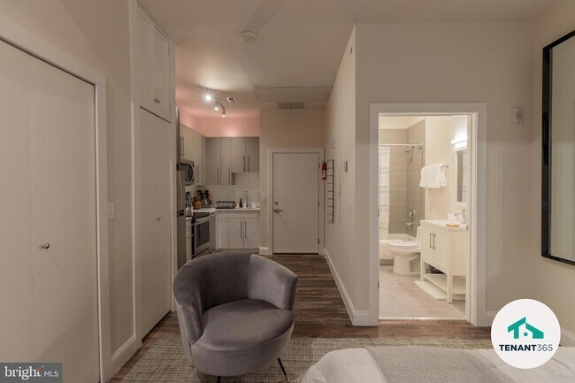 Foto del edificio - 8 E Fayette St