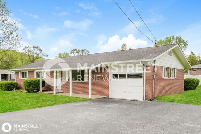 Building Photo - 4428 Green Valley Dr, Arnold, MO 63010