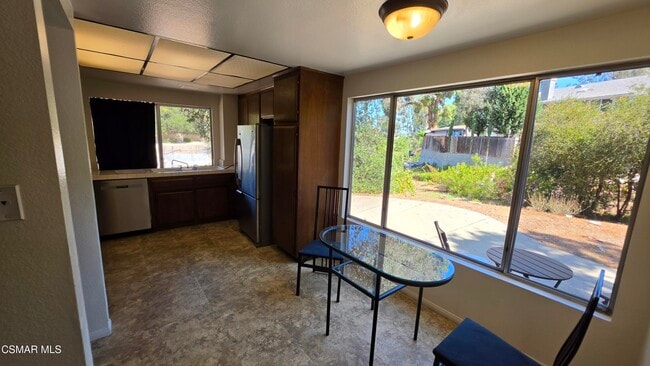 Building Photo - 505 Citation Way