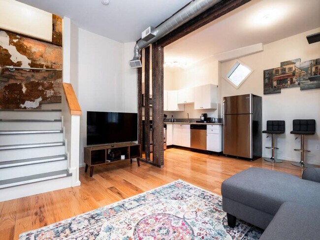 Foto del edificio - 1606 Pleasant St