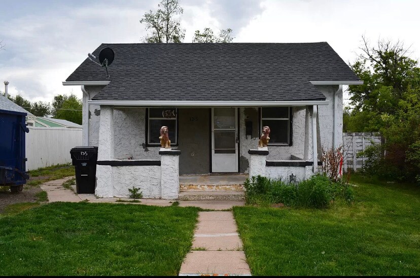 Foto principal - 136 S Lowell Blvd