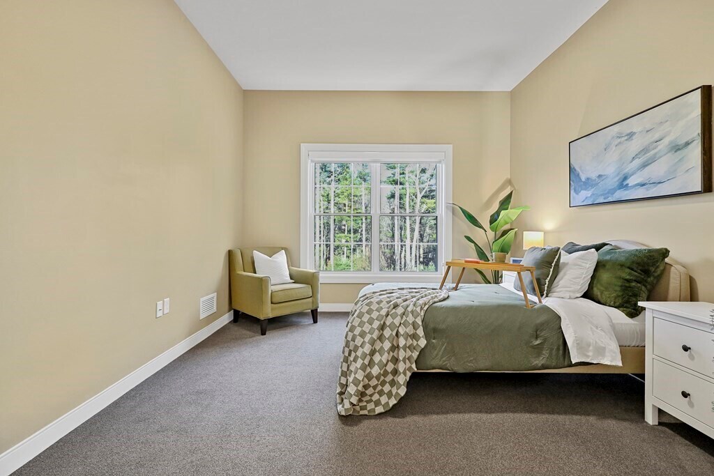 Foto principal - 675 S Main St