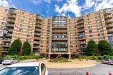 Foto principal - 8380 Greensboro Dr