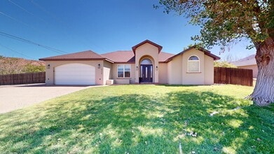 Building Photo - 4119 Valle del Sol Dr