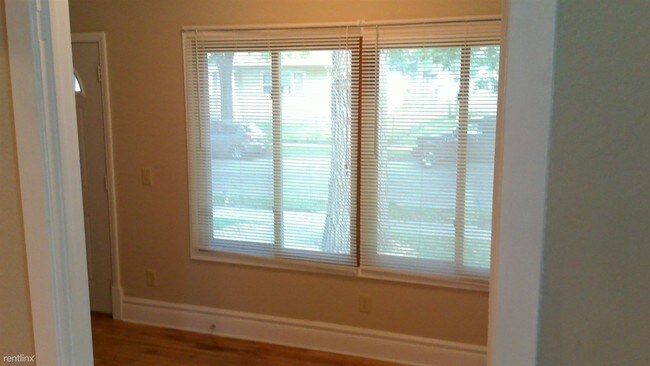 Foto del edificio - 4 br, 2 bath House - 4007 GIRARD AVE