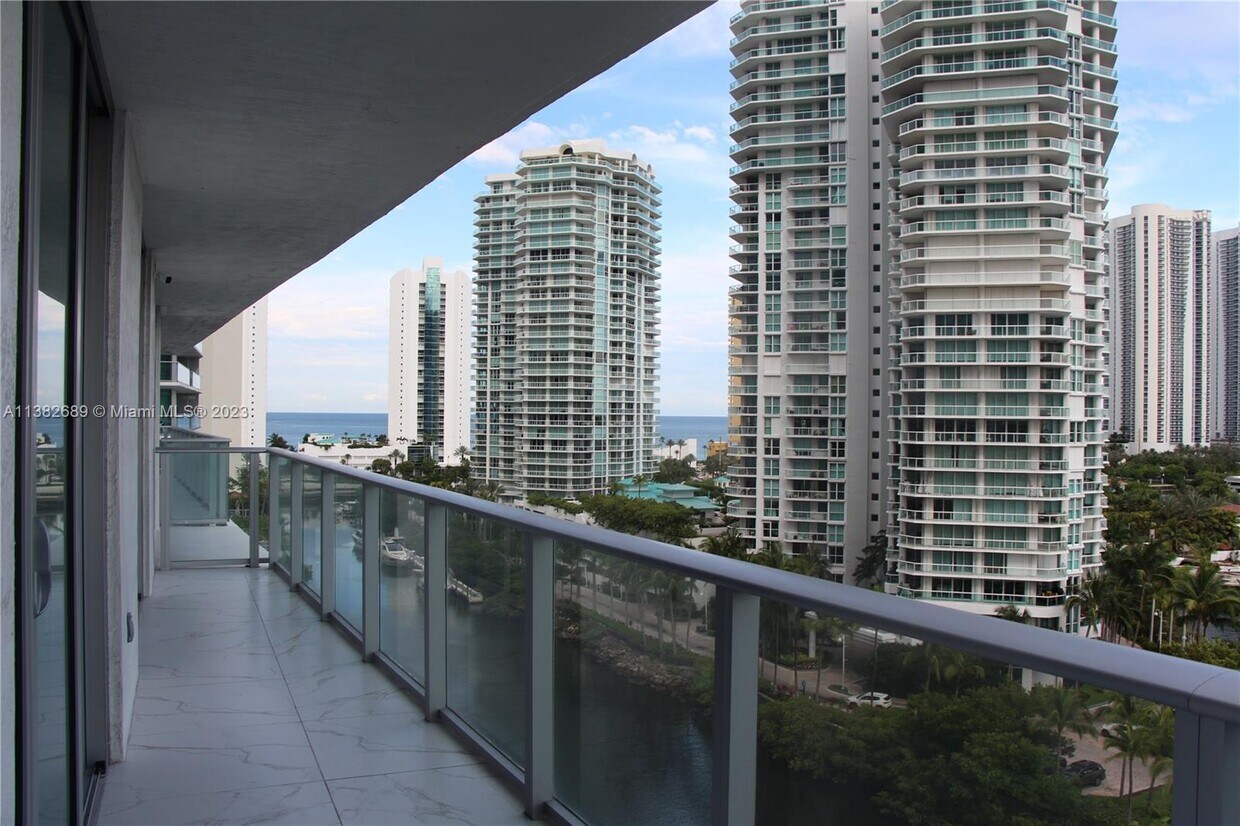 330 Sunny Isles Blvd Unit 5906, Sunny Isles Beach, FL 33160 Condo