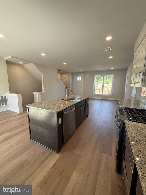 Foto del edificio - 4127 Ridgeview Ave