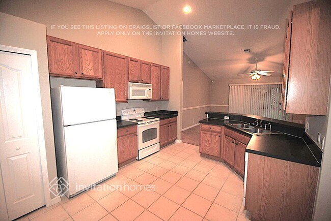 Foto del edificio - 139 Rockhill Dr