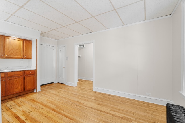 Foto del edificio - 1440 W Howard St