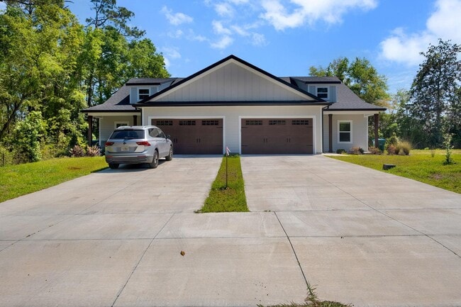 Foto del edificio - 11 Towles Rd