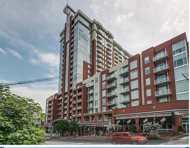 Foto del edificio - 600 12th Ave S
