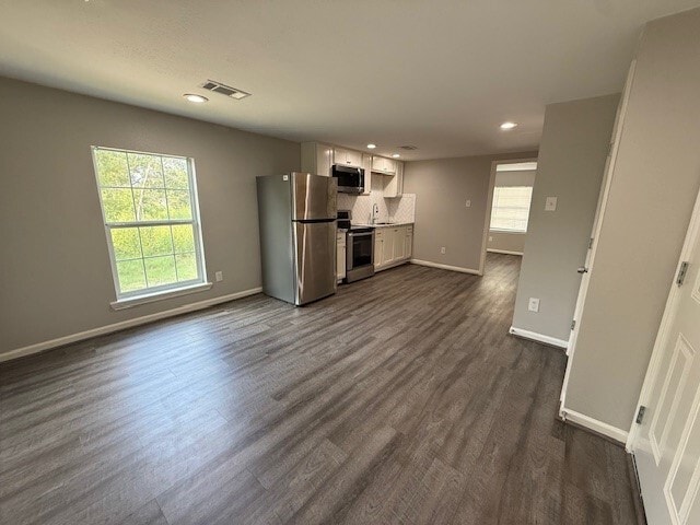 Building Photo - 2518 Gano St