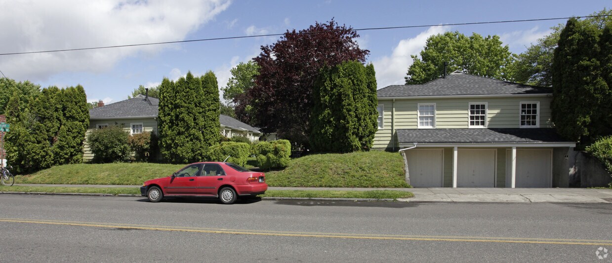 Foto principal - 4021 SE Belmont St