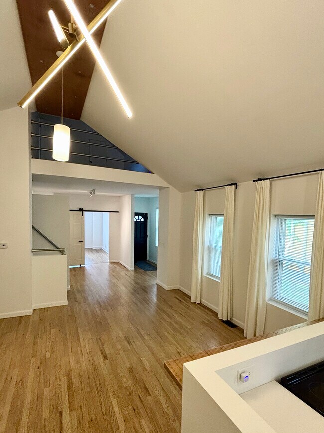 Foto del edificio - 2308 W 11th St