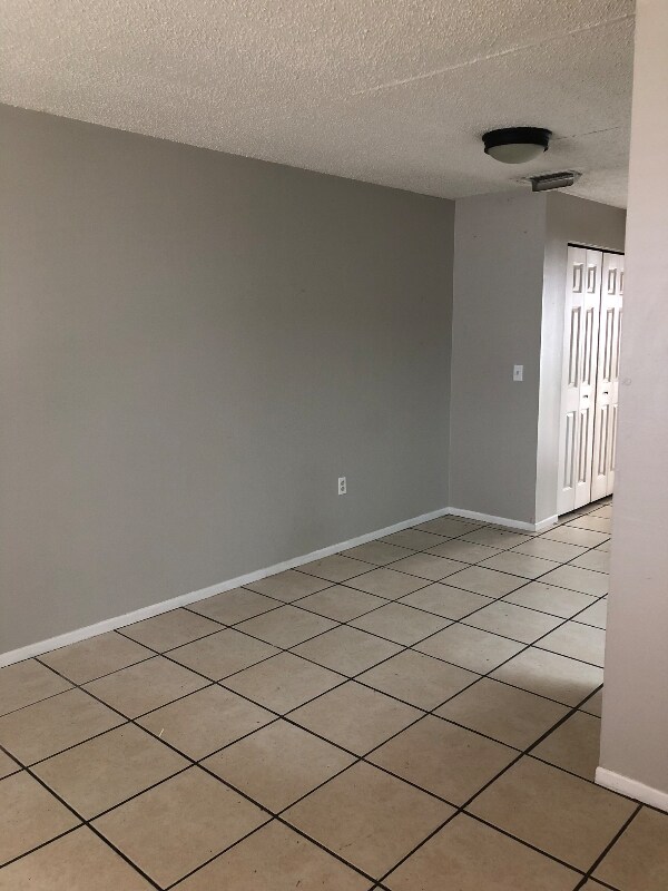 Foto del edificio - 713 S Daytona Ave