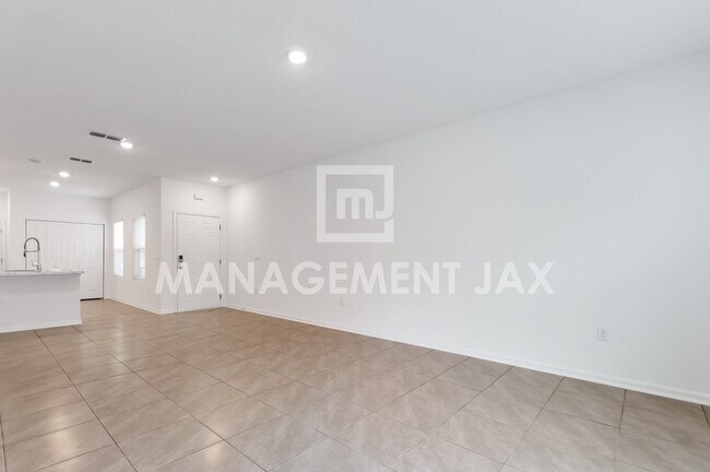 Building Photo - 3989 Haymon Ave