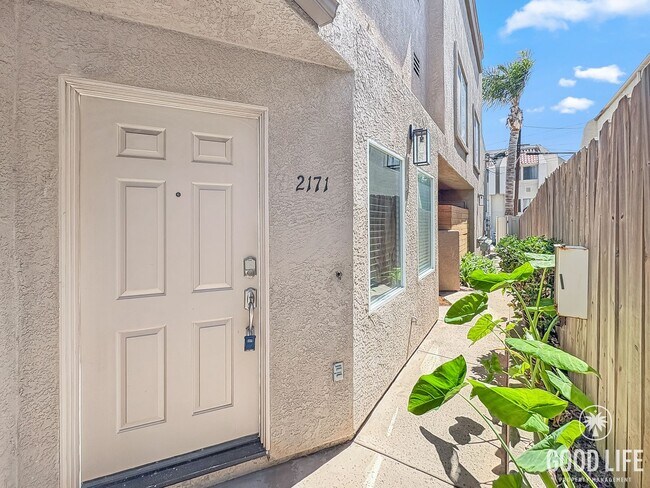 Foto del edificio - Great 2B/2.5BA Townhouse in PB with Roofto...