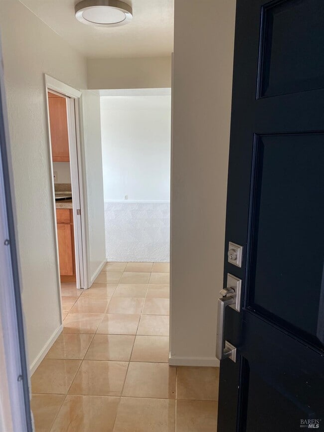 Building Photo - 11 Andrew Dr