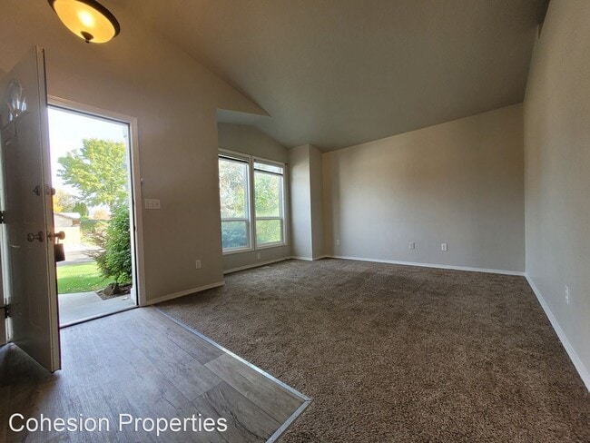 Building Photo - 4 br, 2 bath House - 993 E Wentworth St