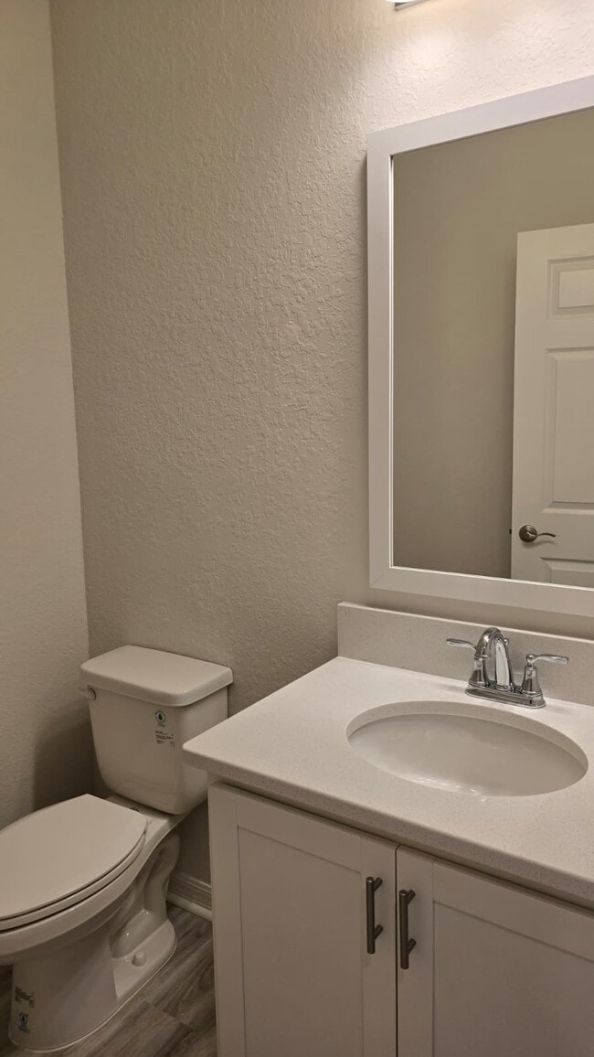 Foto del edificio - 527 Windy Willow Way
