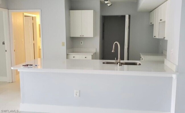 Building Photo - 1830 Florida Club Cir