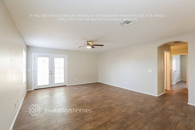 Building Photo - 2430 W Darrel Rd