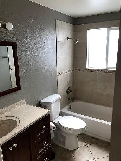 Foto del edificio - 184 Poppy St