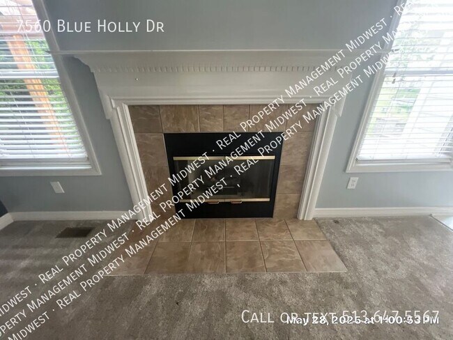 Foto del edificio - 7560 Blue Holly Dr