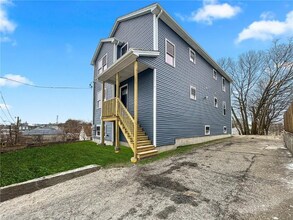 Building Photo - 28 Edward St