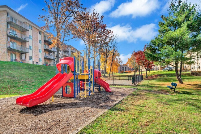 Foto del edificio - Montgomery White Oak Apartments