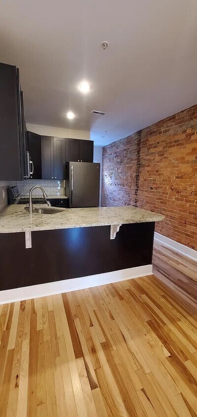Primary Photo - 28 Florida Ave NE