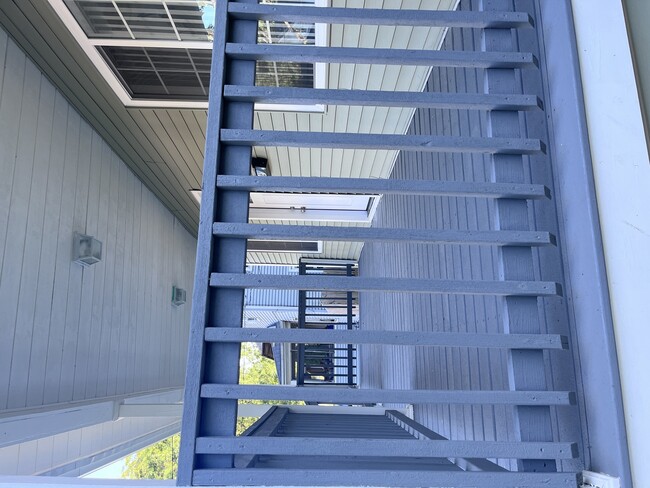 Building Photo - 316 N Independence Ave