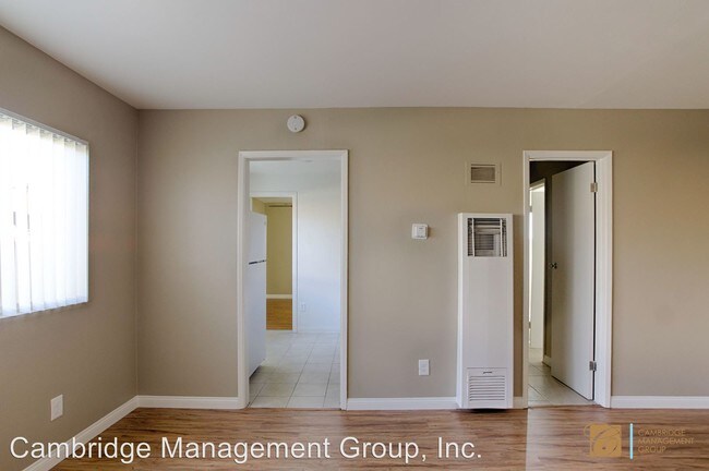 Building Photo - 1 br, 1 bath Apartment - 2855-2865 A St