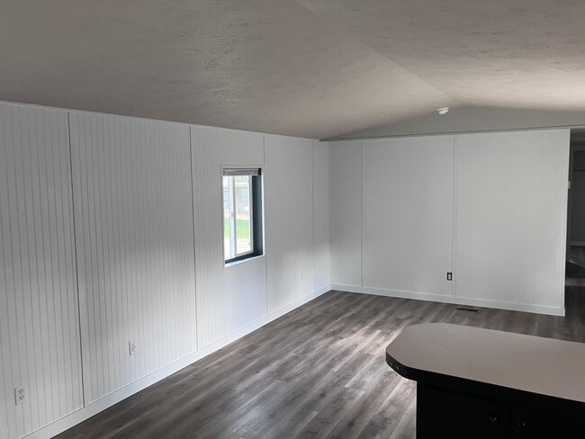 Building Photo - 300 Bierney Creek Rd